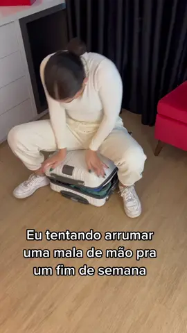 Difícil a vida da digital influencer 🐸😅😂 #foryou #fyp #viagem