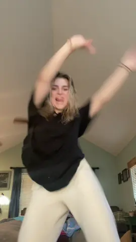 new hair, new dance 🤌🏼🤠👀🤝🕺🏼