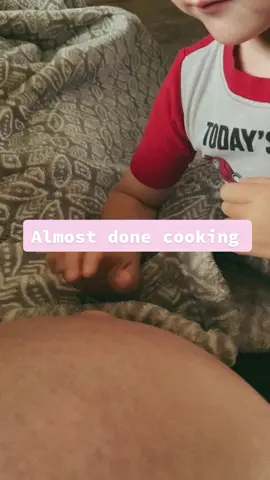 What my family thinks of my outie belly button 🥺 Baby bump outies are actually the cutest thing am I right. #pregnancy #9monthspregnant #pregnantbelly
