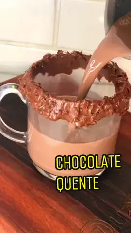 Ta frio aí ? 🍫🔥 #fy #dicas #doce #fyp #food #foryou #tiktok #fypシ #receitas #viral #chocolatequente #chocolate