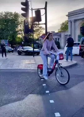 Beauty ❤️❤️❤️.    🎦Credit:-@jay!  #theafricancarguy #ferrari #supercar #italia #cars #carsoftiktok