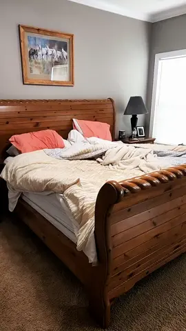 Start your day by making your bed. #CleanTok #inspiration