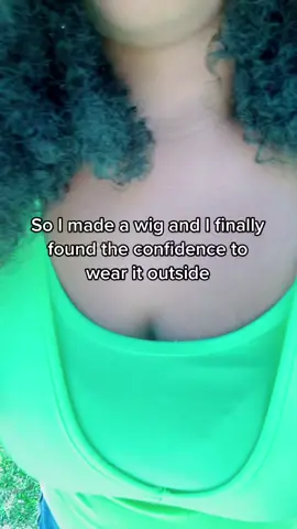 Describe it in one word 😌👂🏽 #wig #hair #hairstyle #bighair #bighairdontcare #curlywig #curlyhair #bighairstyle #TopGunMode #katespadenycabana