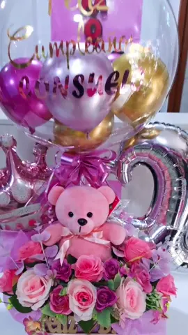 Hermoso arreglo personalizado para el cumpleaños de Consuelo🌷💝 #regalos #tendencia #parati #felizdia #felizcumpleaños #detalles #enamorate #tiendaderegalos #personalizado #viral #fypp #fyp #globoburbuja #especial #amor #Love #conamor❤️