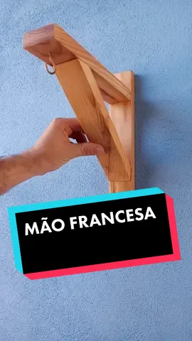 Suporte de mão francesa para pendurar plantas. #pinus #maofrancesa #donadecasa #plantaemcasa #casadecorada #decoracaocriativa