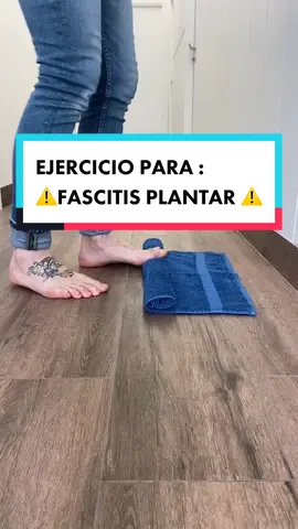 ⚠️ Ejercicio para ayudar con el dolor de fascitis plantar. Realiza el movimiento de una manera controlada ( no rápido 😅). #fascitisplantar #espoloncalcaneo #talon