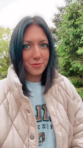 50 degrees at the end of may. Gotta love it. #FrunktheBeat #katespadenycabana #michigan #michigancheck #puremichigan #puremichigander #fyp #foryou