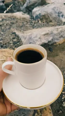 #UNUTMAYIN  kaliteli  İNSAN  işiyle BOŞ İNSAN  kişiyle  UĞRAŞIRMIŞ...✍🤦‍♀️😇kahvem ve manzaram  #emirgancafe #hatayiskenderun31 #gününkahvesi #iskenderunlu  #iskenderunsahili   #önealtiktokçum