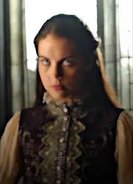Mary’s hand carried. #marystuart #reign