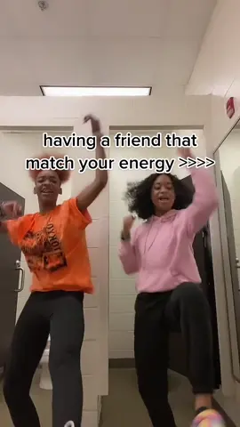 we have tooo much fun tg😂 #FrunktheBeat #fyp #viral #trending #blowthisup #relatable #friends #schooltiktoks