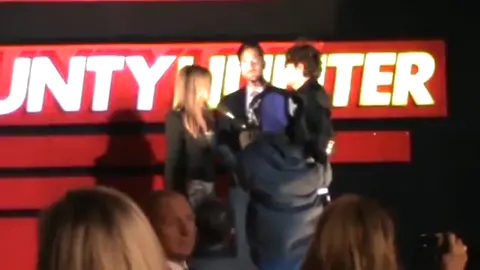 Gerard Butler and Jennifer Aniston #Interview #Bountyhunter #movie #premiere #redcarpet #london #oldschool #gerardbutler #jenniferaniston