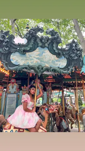 #nyc #bryantpark #Summer #outfit #fashiontiktok #foryoupage #foryou #selkie #selkiedress @Selkie™