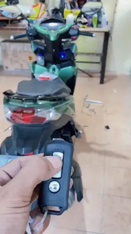 Keyless smartkey honda pcx 150 untuk vario, scoopy, genio beat k1a #keylessjabodetabek #keyless #keylessentry #beranda #honda #vario150 #vario125 #variomodifikasi #keylessvario125 #keylessscoopy #keylessbeat2020 #keylessbeat #keylessbeat2022