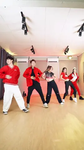 Should we try dance in public?🤩 #GoYoung