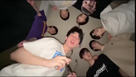 Reog sekali, aku suka banget nih yang kayak gini😆 yuk cepet debut❤️‍🔥 @trainee_a #traineea #trainee_a #TraineeA #LEO #SANGWON #YORCH #JAMES #WOOCHAN #JIHOON #JJ #newboygroup #bighit #fy #AintNoPrivacy