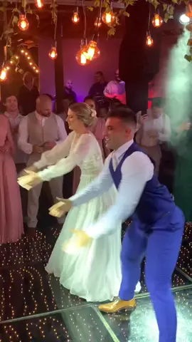 Parte 2 da nossa dança de casamento - Quando o noivo dança melhor que a noiva! 😅 #fy #wedding #casamento #funk #foryou #valsa