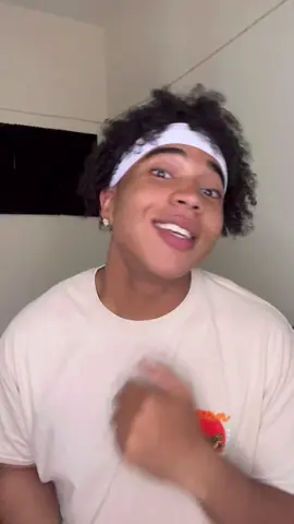 Are you guys on the #Smule app yet? Come duet me, link is in my bio to download #SmulePartner