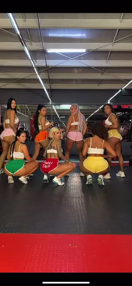 Best Booty latino 🇨🇴🍑 🧐😏 #fypシ #pageforyou #🏳️‍🌈 #viraltiktok @steffymoreno55 @lia_morgantiktok @paolavegaoficial @agataruiz4.0 @luisa jimenez garcia @stephie_martinez