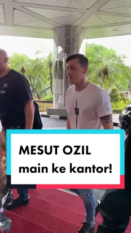 Selamat datang Ozil di @kemenparekraf #Ozil #mesutozil