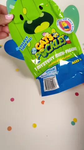 Cats vs Pickles mystery mini figures! #toyunboxing #toyunboxingasmr #surprisetoy #catlover #catsvspickles #catsvspicklesfans