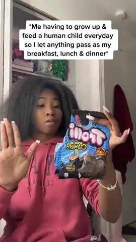 Am I the only mom that sucks at feeding my self 😭😭😭😭😭 #parenting #MomsofTikTok #youngmom