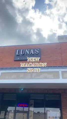 Tried a new spot so delicious ! #macaron #SelfCare #solodates