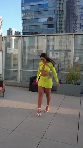 Outfit: @prettylittlething 😍 insta: abbyberner #katespadenycabana #FrunktheBeat￼ #TopGunMode￼ #slowmo #walk #modelwalk #style #fashion #plt #prettylittlething #OOTD #outfit #fit