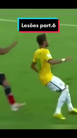 🏥 Neymar na copa do mundo 2014 sofreu um impacto pelo zuniga, deixando fora da copa do mundo. Neymar sofreu uma fratura no processo transverso da vértebra L3, segundo exame um pouco menos de 2 cm para direita, poderia comprometer seus movimentos na perna, causando sequelas. #fisio #fisioterapia #esporte #brasil #lesao #coluna  #fisioterapiaesportiva #reabilitação #futebol #cirurgia #ligamento #njr  #fisioterapeuta #Soccer  #neymar  #biomecanica #anatomia #fisiologia #tiktok  #OrgulhoNerd #cr7
