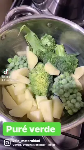IDEA DE ALMUERZO Puré verde con brócoli y arvejas 🥦✅ #alimentacioncomplementaria #papillas #cocina #viraltiktok #comidas #recetas #brocoli #pure #ideadealmuerzosaludable #ideadealmuerzo #bebe #bebecomida #comidabebe #6meses #recetita #food #cooking