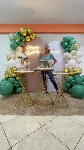 Decoración en la paleta de colores: Verde,Blanco,Arena y Dorado 🥳#Decoración #Viral