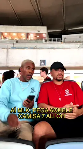 Calvo tbm tem barca boa!!!