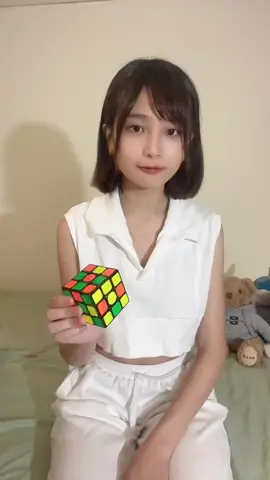 是時候表演真正的技術了❤️ #魔術方塊 #女魔術師芯潁 #女魔術師hana