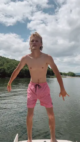 That boy #LENOVOJUSTBEYOU #tennessee #fyp #ShowYourJOWO