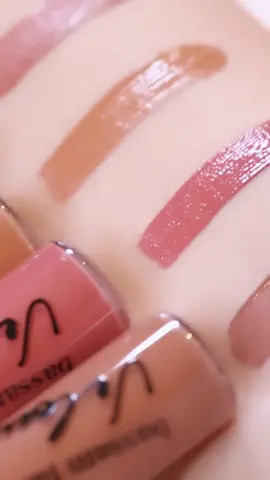 💄 The Right Lipstick Makes All the Difference! 💄 Try one of my favourite shades of Velour à Lèvres! They come in a creamy velvety formula with 4 natural tones to fit every Mood 💋 #bassamfattouh #bfcosmetics