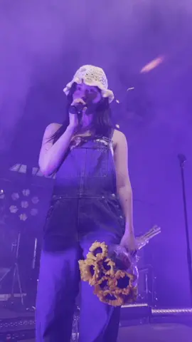 gracie abrams performing feels like in copenhagen, denmark #gracieabrams #gracietok #tiwifltour #tiwifl #tiwiflcopenhagen #thisiswhatitfeelsliketour #thisiswhatitfeelslike #gracie #live #concert #videodiary #aesthetic #fyp #fypシ @tehegracietehe