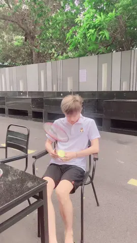 Cầu lông gì gió vậy ai đánh 😡