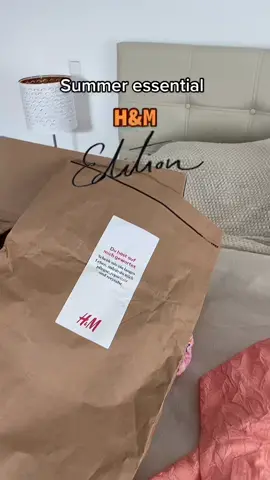 Imagine this on your tanned self 😮‍💨 #hundmhaul #summerhaul2022 #outfitinspo #clothinghaul #hotgirlsummer🧚🏽‍♂️ #summersecret #summer2022vibes😜