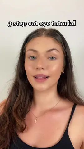 Super simple cat eye makeup look #cateyes #cateyemakeup #cateyemakeuplook #makeuptutorial #easyeyeshadowtutorials #eyeshadowtutorial #makeup #under10k?