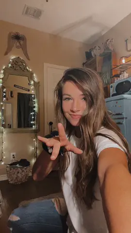 Sooo bad… 😂 #foryou #foryoupage #fyp #dance #workclothes #justforfun #sobad