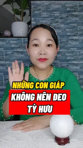 Những con giáp không nên đeo tỳ hưu#LearnOnTikTok #xuhuong #phongthuy #battu #tyhuu #lethaonguyen #phongthuyquynguyen