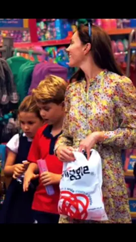The Duchess of Cambridge spotted shopping at The Range, Smiggle, Tesco etc 😅  #KateMiddleton #DuchessOfCambridge #PrinceWilliam #DukeOfCambridge #TheCambridges #HRH #ChildrensPrincess #PrincessKate #WilliamAndKate #WillsAndKate #RoyalFamily #Monarchy #RoyalCouple #Heir #FutureKing #Duchess #QueenKate #QueenConsort #Queen #KingWilliam #King #Love #TheCrown #Crown #BritishRoyals #BritishRoyalFamily #RoyalTour #Royalty #British #UK #Diana #LadyDiana #TheQueen #QueenElizabeth