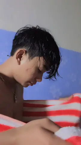 គេទើបមកពីងូទទឹកអត់ដឹងអីផង😩😩😩😩