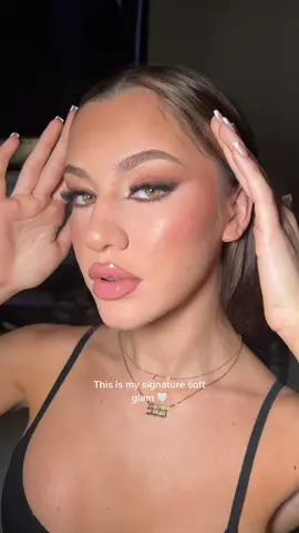 Oh hey there 🤍 IG: makeup.by.dea #torontomakeupartist #torontomua #gtamakeupartist #toronto #fyp #makeupartist #softglam #makeupartisttoronto #makeupinspo #beforeandafter #gtamua