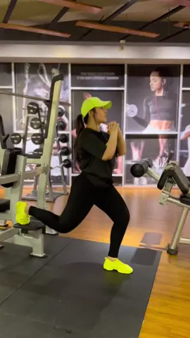 #transformation #gym #jailfitness #jailfitnesskurunegala #workout #gymworkout #srilankangirl #srilankan_tik_tok #tiktokindia #gymtiktok #fyp #fypシ #trending #millionlike #trendingsrilanka #GymLife #tiktokceylon @jailfitness