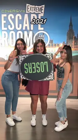 my 4Lifers ♡︎ (if you know us, no you don’t)