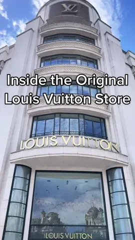 Inside the flagship Louis Vuitton store in #paris #france #virgilabloh #lv #louisvuitton #champselysees #luxury #shopping #offwhite