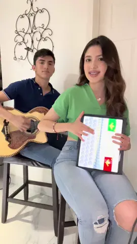 Nos divertimos grabando “Tengo Miedo” en el acordeón virtual. No puedo evitar ver los botones jaja! Con mi hermano @davidmartinez480 Es más difícil de lo que parece🥹🫶🏻💙 @iamramonayala •#TengoMiedo #Acordeonista #AcordeonVirtual #MezquiteApp #IranyyDavid #Irany #IranyDivad