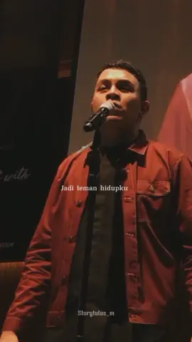Tetaplah bersamaku jadi teman hidupku berdua kita hadapi dunia 🤎🤫 #fyp #tulus #tuluscompany #tulusm #temantulus #Temanhidup #tulustemanhidup