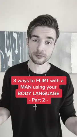 Take notes 📝 These 3 work 😉 #bodylanguage #datingcoach #flirt #flirtingtips #flirtingadvice #dating #datingtips #datingadvice