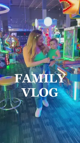 Los mejores momentos siempre son en familia 💚 #familyday #familiatiktok #diafamiliar #diaenfamilia #familialatina #familytime #latinfamily #christianfamily #familiacristiana #familytime